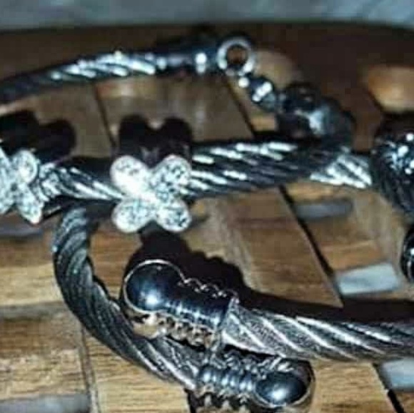 Cable bracelet - stainless steel with crystals - Picture 2 of 3